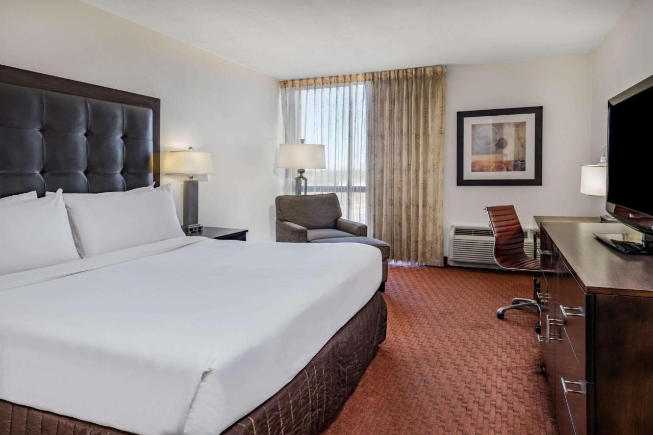 Wyndham Sacramento Hotel Carmichael Eksteriør billede